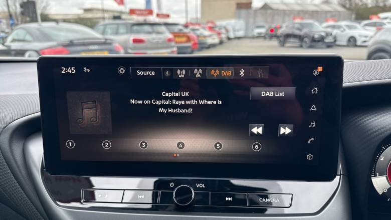 Nissan Juke 1.0 DiG-T N-Connecta 5dr DCT Petrol Hatchback